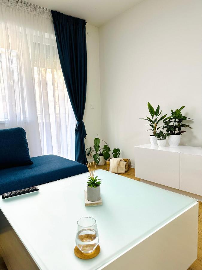 Daylight Apartment Скопье Экстерьер фото